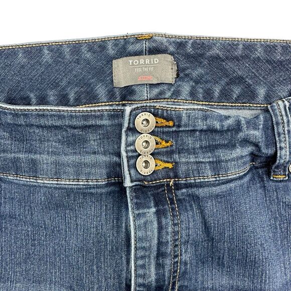 TORRID Super Soft Jeggings High Rise Dark Wash Womens Size 22 Short 22S Blue EUC - Picture 3 of 6